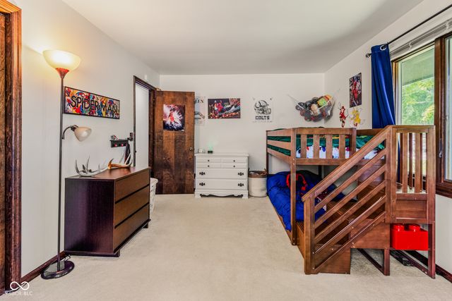 9182 N Cherry Hills Drive, Columbus, IN 47201