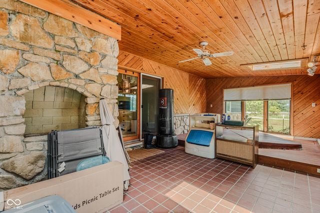 9182 N Cherry Hills Drive, Columbus, IN 47201