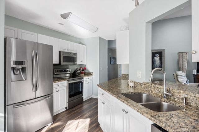 304 Mount Royall Drive, Mount Pleasant, SC 29464