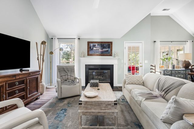 304 Mount Royall Drive, Mount Pleasant, SC 29464