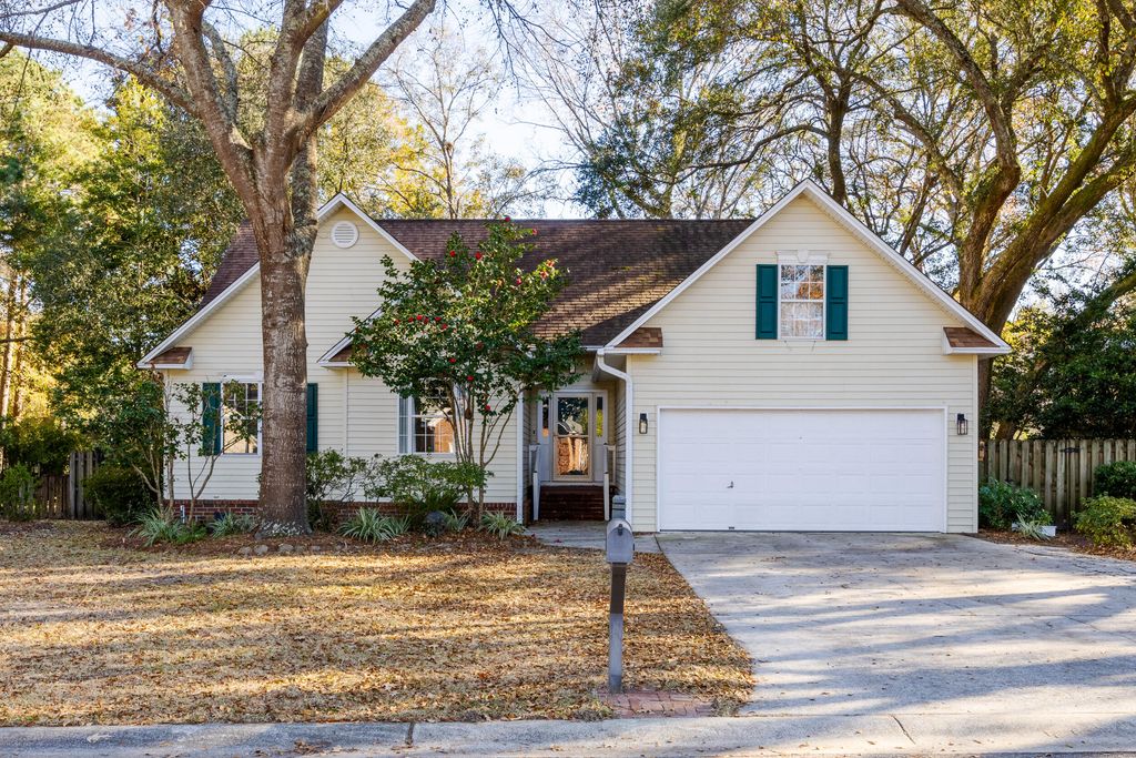 304 Mount Royall Drive, Mount Pleasant, SC 29464