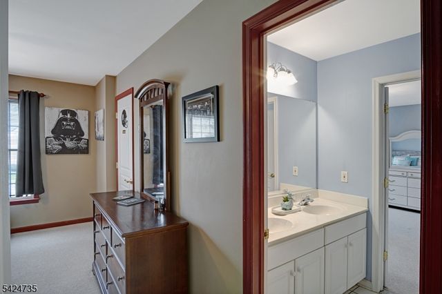 7 Hager St, East Brunswick Twp., NJ 08816