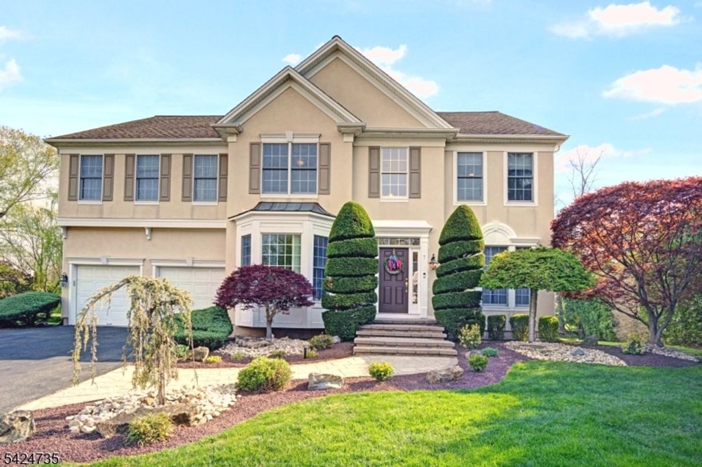 7 Hager St, East Brunswick Twp., NJ 08816