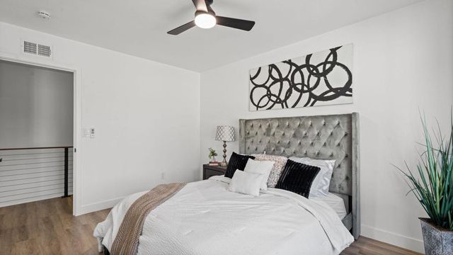7833 Camino Huerta, San Diego, CA 92122
