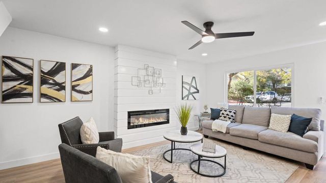 7833 Camino Huerta, San Diego, CA 92122