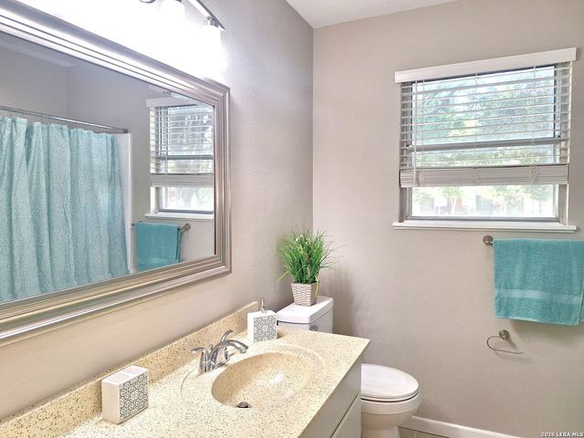 1001 NAPLES ST, Castroville, TX 78009