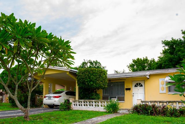 4211 NW 43RD Street, Lauderdale Lakes, FL 33319