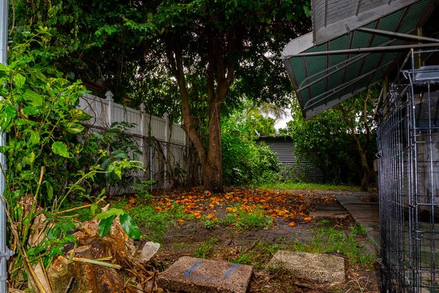 4211 NW 43RD Street, Lauderdale Lakes, FL 33319