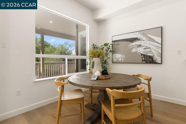 501 Falconwood Ct, Walnut Creek, CA 94595