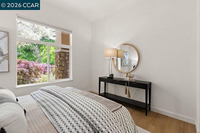 501 Falconwood Ct, Walnut Creek, CA 94595