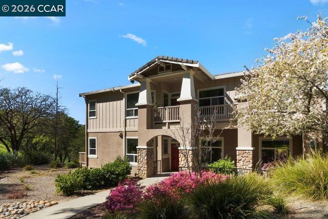 501 Falconwood Ct, Walnut Creek, CA 94595