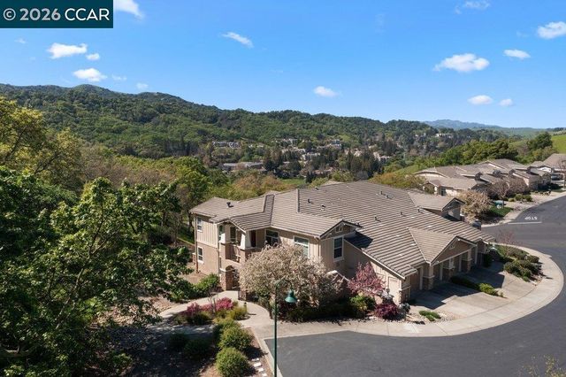 501 Falconwood Ct, Walnut Creek, CA 94595