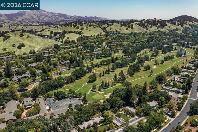 501 Falconwood Ct, Walnut Creek, CA 94595