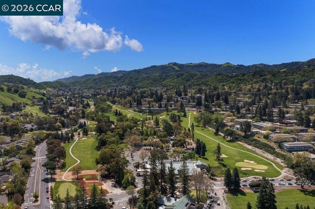 501 Falconwood Ct, Walnut Creek, CA 94595