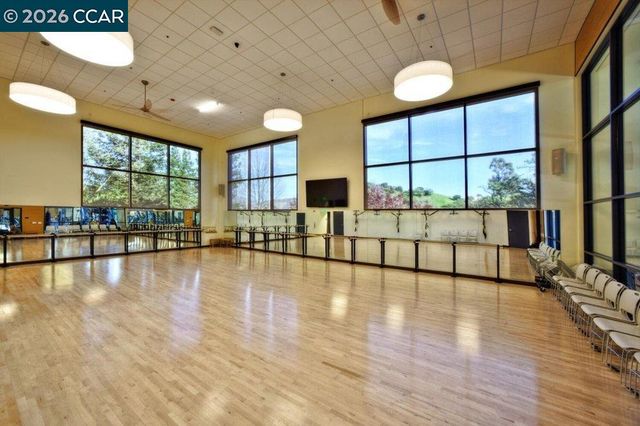 501 Falconwood Ct, Walnut Creek, CA 94595