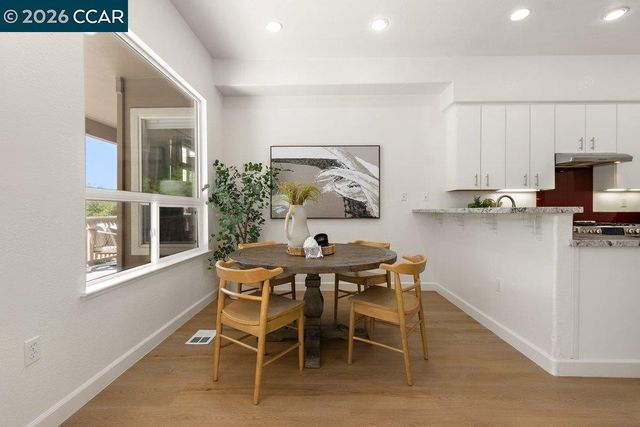 501 Falconwood Ct, Walnut Creek, CA 94595