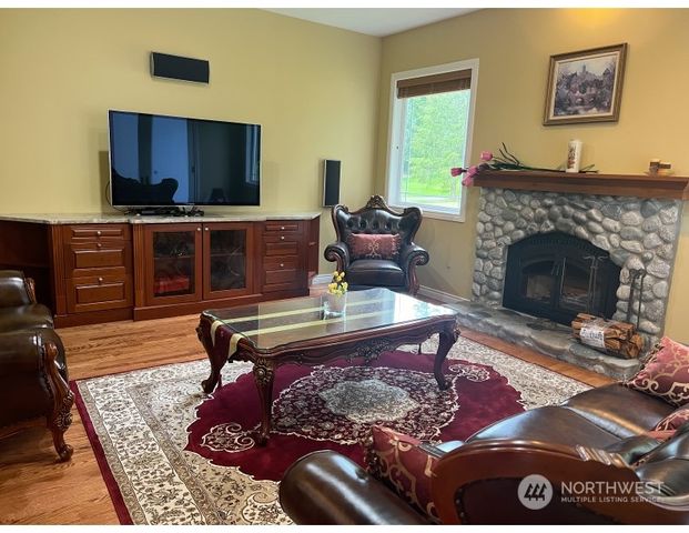 12244 337th Place NE, Carnation, WA 98014