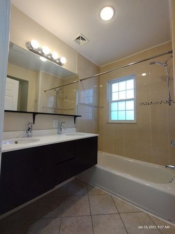62 Washington Street 62, Wellesley, MA 02481