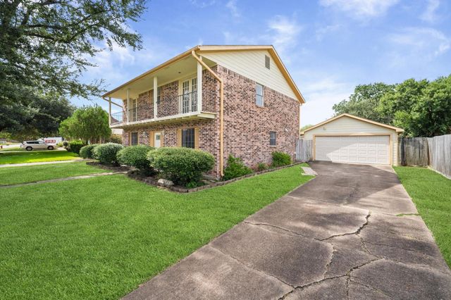 12235 Alston Drive, Meadows Place, TX 77477