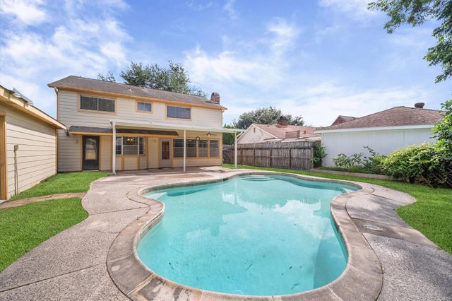 12235 Alston Drive, Meadows Place, TX 77477