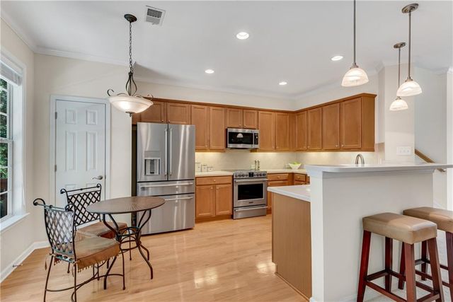 3733 Chattahoochee Summit SE Drive 7, Atlanta, GA 30339
