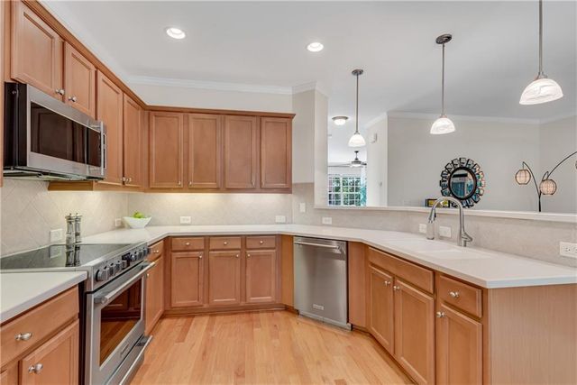 3733 Chattahoochee Summit SE Drive 7, Atlanta, GA 30339
