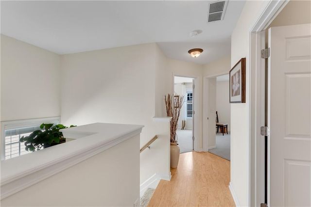 3733 Chattahoochee Summit SE Drive 7, Atlanta, GA 30339