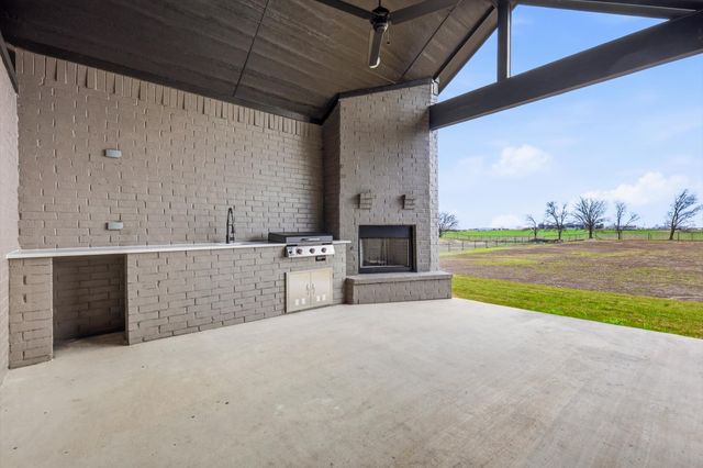 8797 Kassandra Drive, Sanger, TX 76266