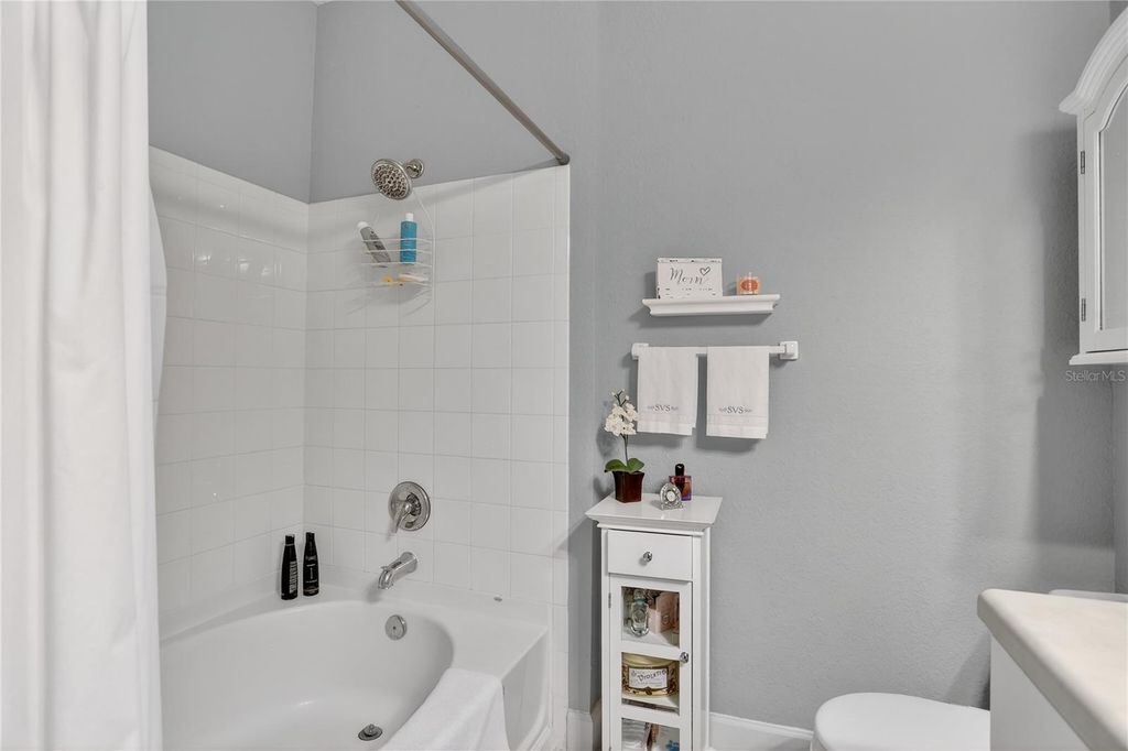 Image 13 of property listing at 4221 W SPRUCE STREET 2426, Tampa, FL 33607