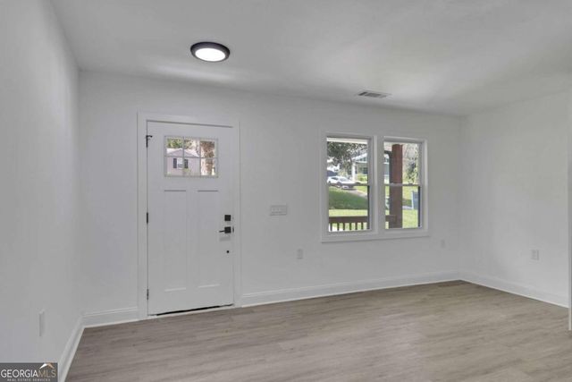 1318 Graymont Drive SW, Atlanta, GA 30310