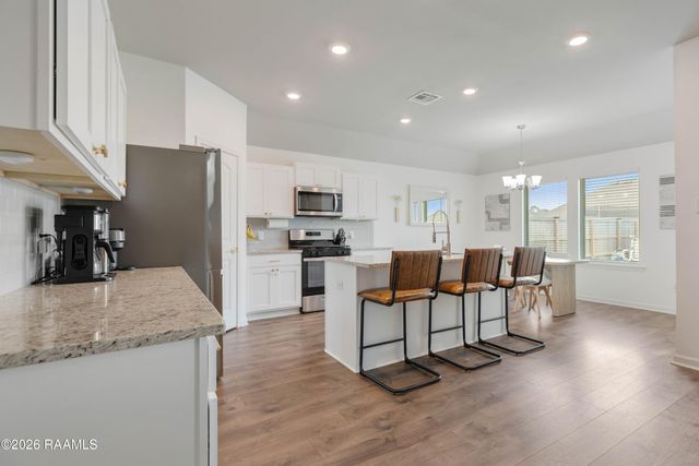 3402 Magnolia Cove Court, Maurice, LA 70555