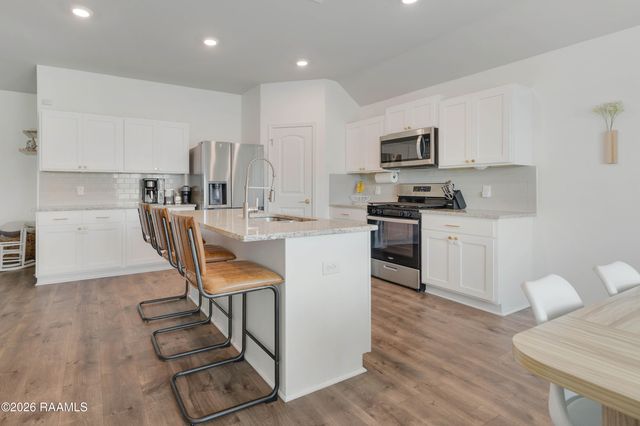 3402 Magnolia Cove Court, Maurice, LA 70555