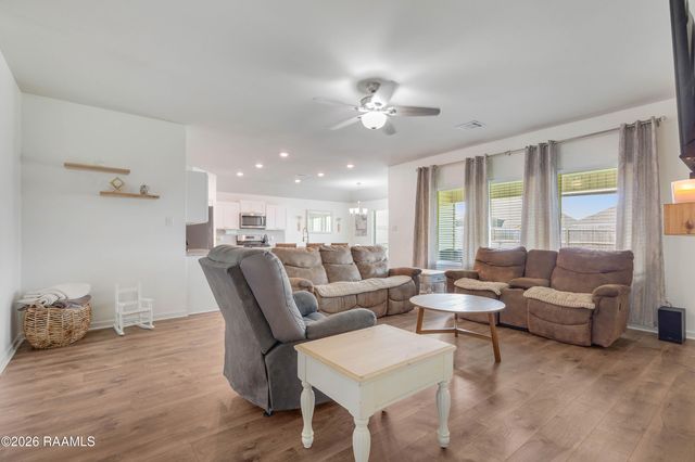 3402 Magnolia Cove Court, Maurice, LA 70555