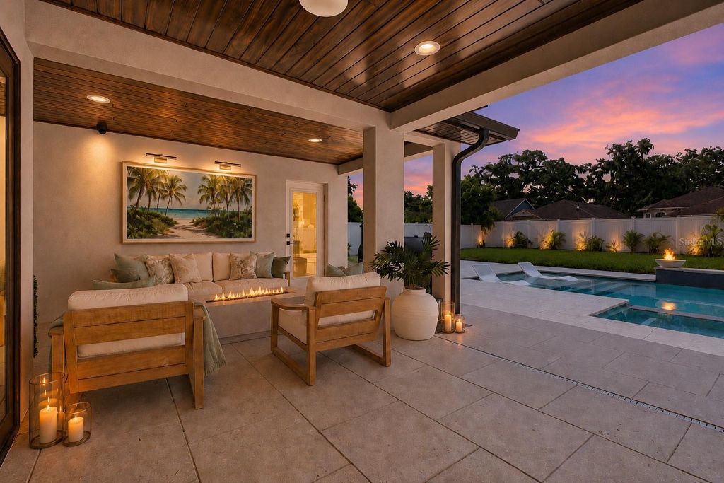 Image 59 of property listing at 906 SAMY DRIVE, Tampa, FL 33613
