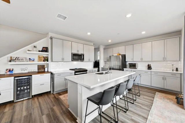 28252 Farm Creek Way, Valley Center, CA 92082