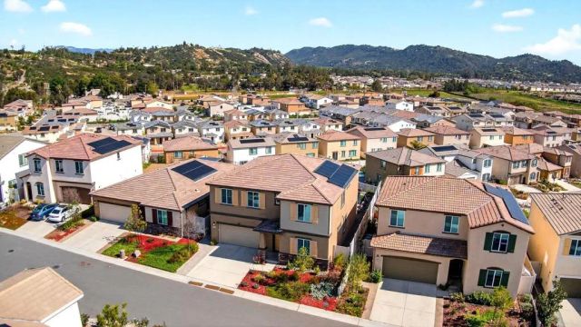 28252 Farm Creek Way, Valley Center, CA 92082