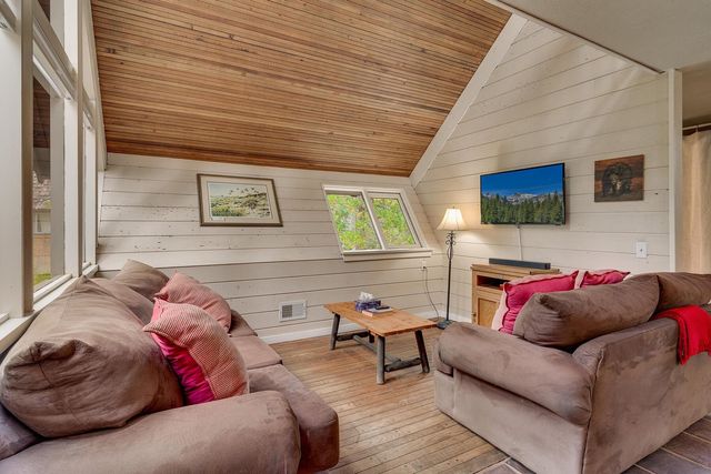 295 Snowbird Loop, Tahoma, CA 96142