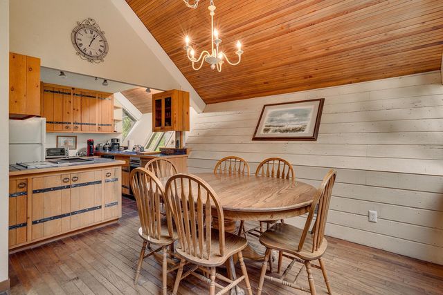 295 Snowbird Loop, Tahoma, CA 96142