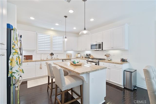21737 Propello, Saugus, CA 91350