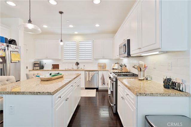 21737 Propello, Saugus, CA 91350