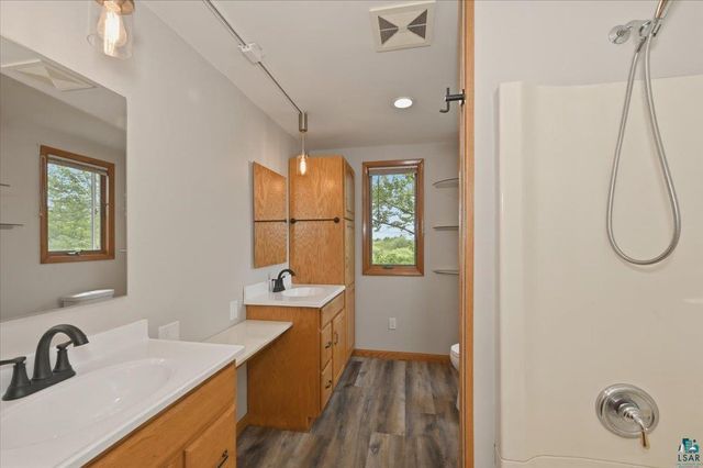 5514 Baxter Ave, Superior, WI 54880