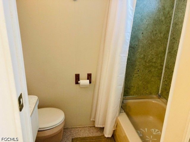 54 Channel LN, Fort Myers, FL 33905
