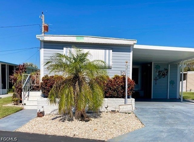 54 Channel LN, Fort Myers, FL 33905