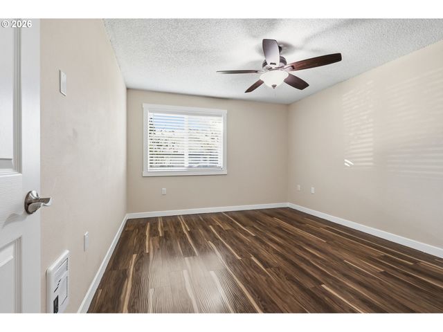 1010 Nw 135TH St D, Vancouver, WA 98685