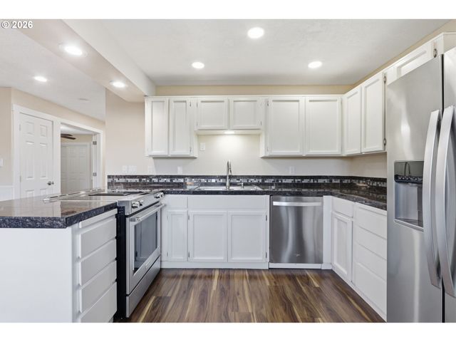 1010 Nw 135TH St D, Vancouver, WA 98685