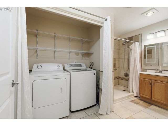 1010 Nw 135TH St D, Vancouver, WA 98685