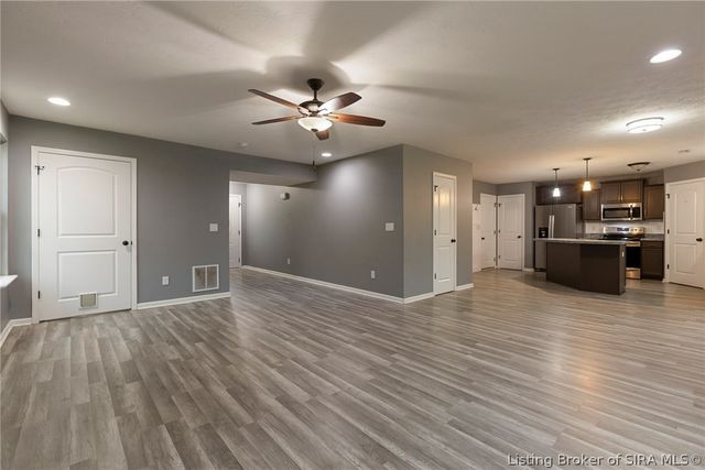 8033 Vista Place, Charlestown, IN 47111