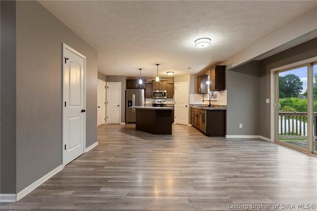 8033 Vista Place, Charlestown, IN 47111