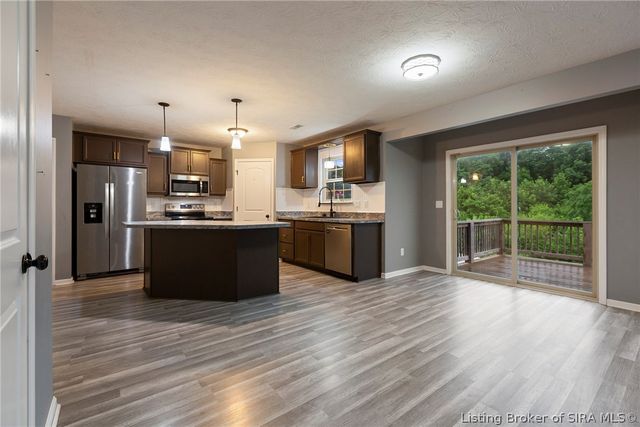 8033 Vista Place, Charlestown, IN 47111