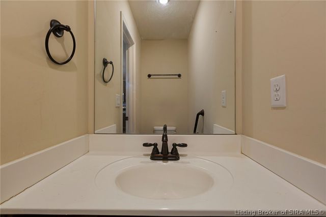 8033 Vista Place, Charlestown, IN 47111